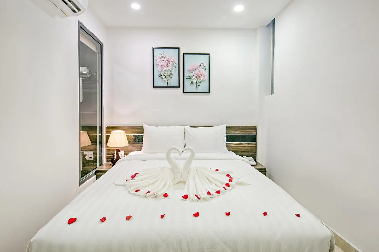 Kaluga Hotel Da Nang 2*,